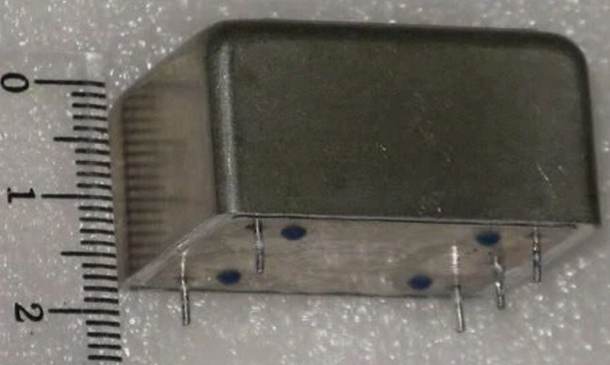 Bliley NV47M1008 10MHz OCXO尺寸